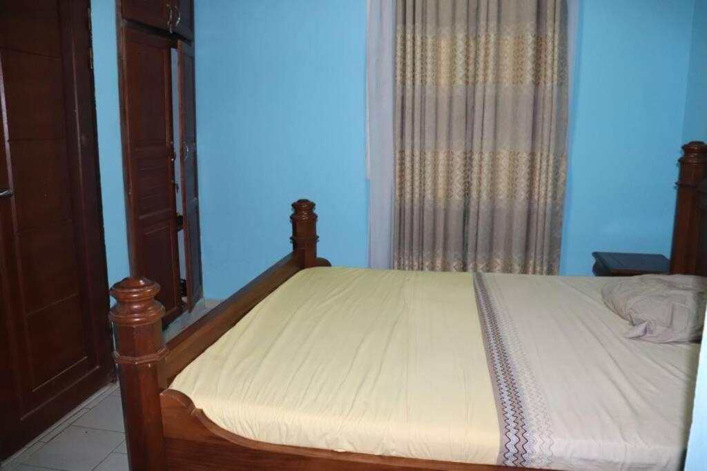 Residence Jeanne A Yaounde Odza Messamengo Экстерьер фото